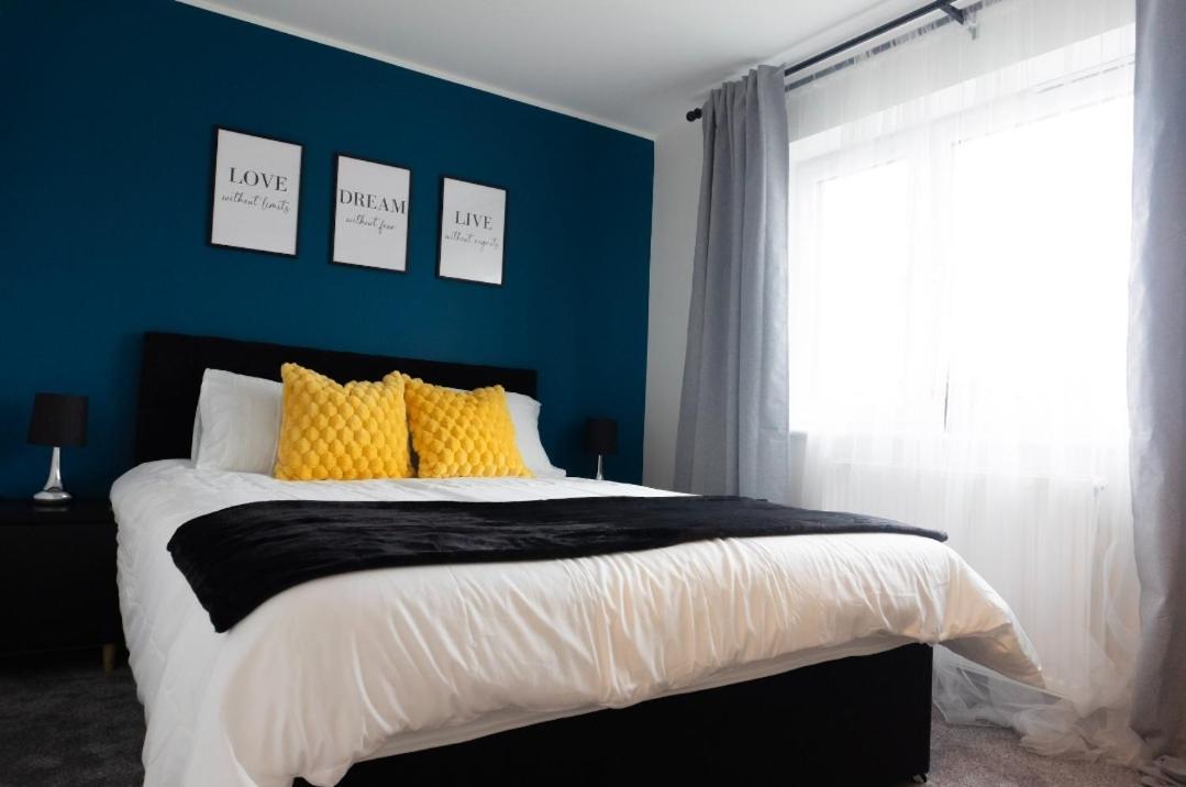 Willa Stylish House With Private Parking Glasgow Zewnętrze zdjęcie